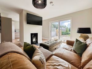 Photo 31- click for photo gallery